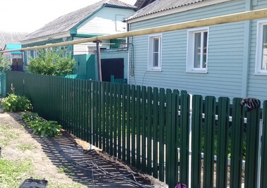 Забор из евроштакетника 16 метров, профнастила 6 метров, с воротами и калиткой